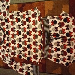 Authentic Disney Red, n Black 2 Piece Ultra Soft Pajama Set. XL